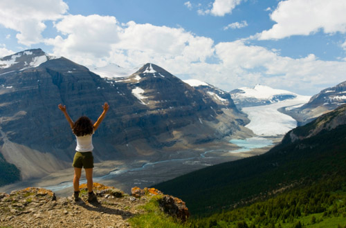 jasper-mountains-girl.jpg