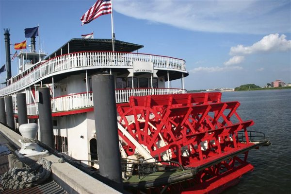 new orleans boat (Medium).jpg